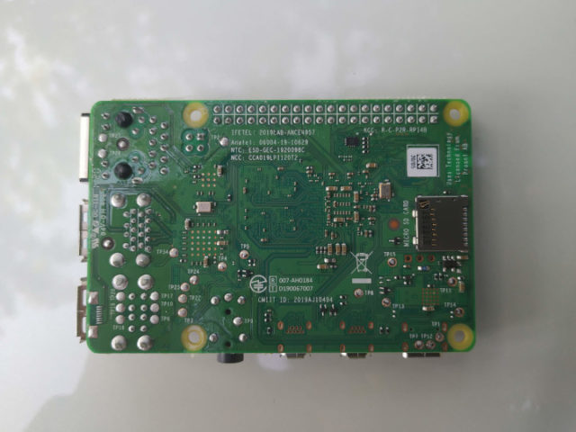 Raspberry Pi 4 Gets 8GB RAM, Raspbian 64-bit (Beta) - CNX Software