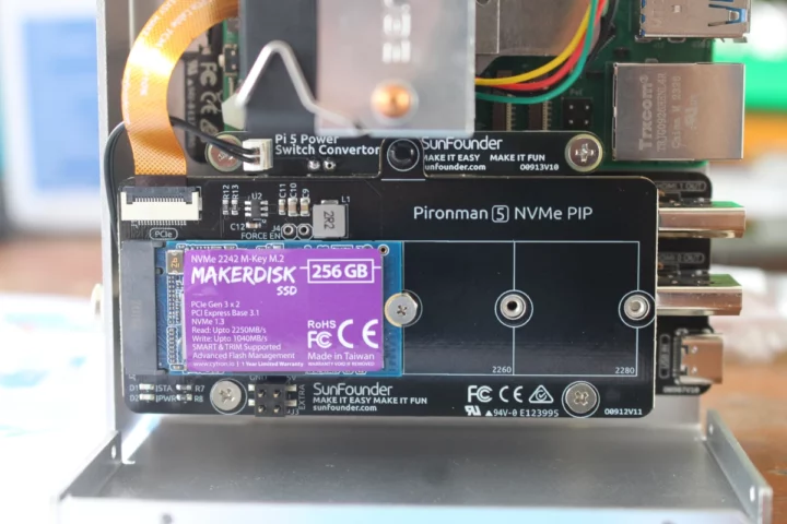 Pironman 5 case NVMe SSD