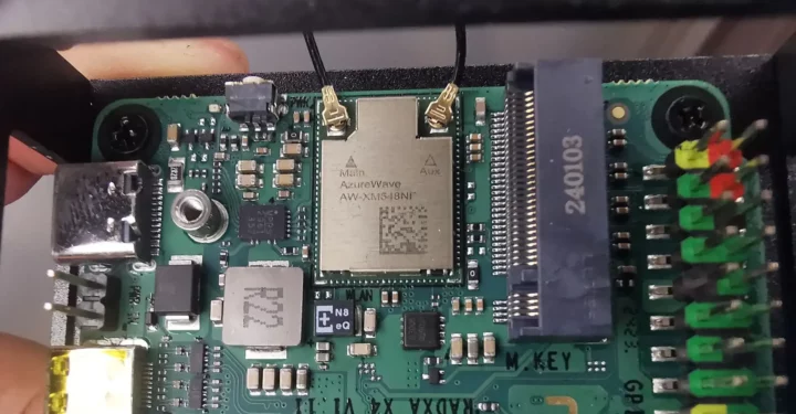 Azureware AW-XM548NF WiFi 6 module