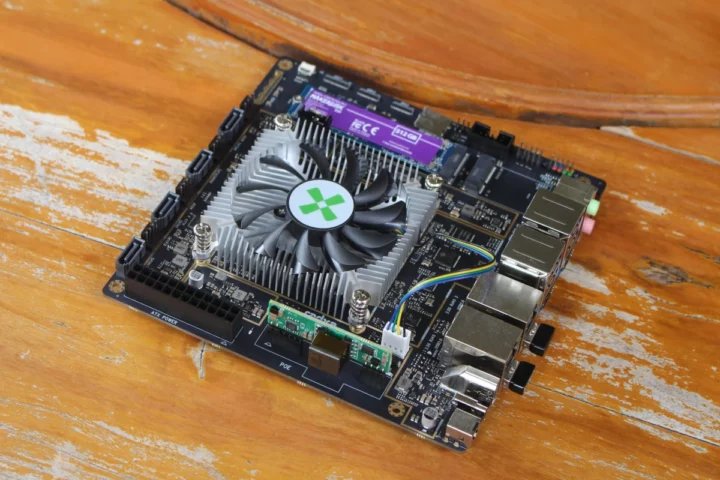 Radxa ROCK 5 ITX fan heatsink installation