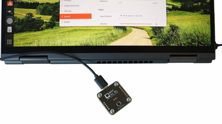 ANAVI dev mic connected to a laptop