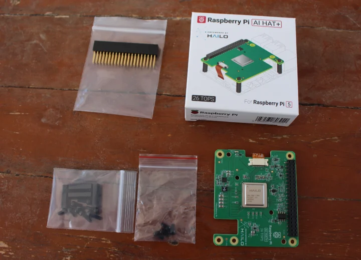 Raspberry Pi AI HAT+ package content