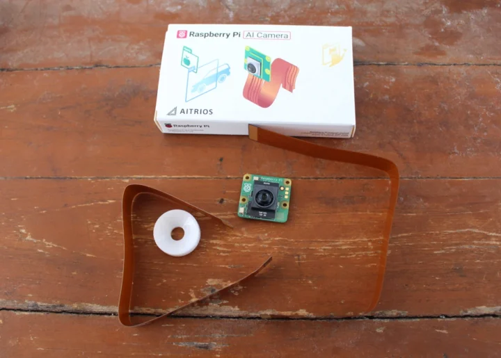 Raspberry Pi AI camera package content