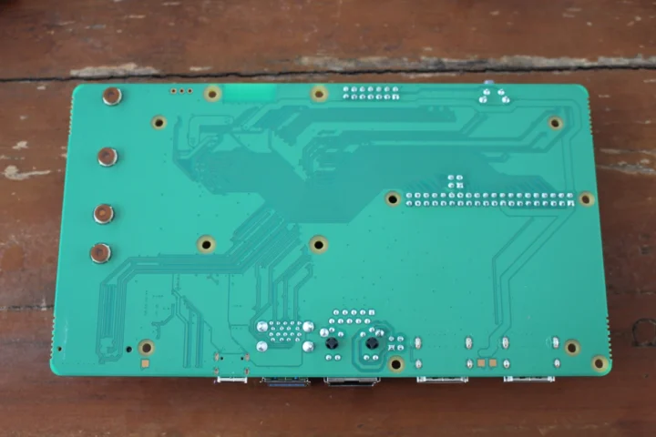 Raspberry Pi CM5 IO board bottom side