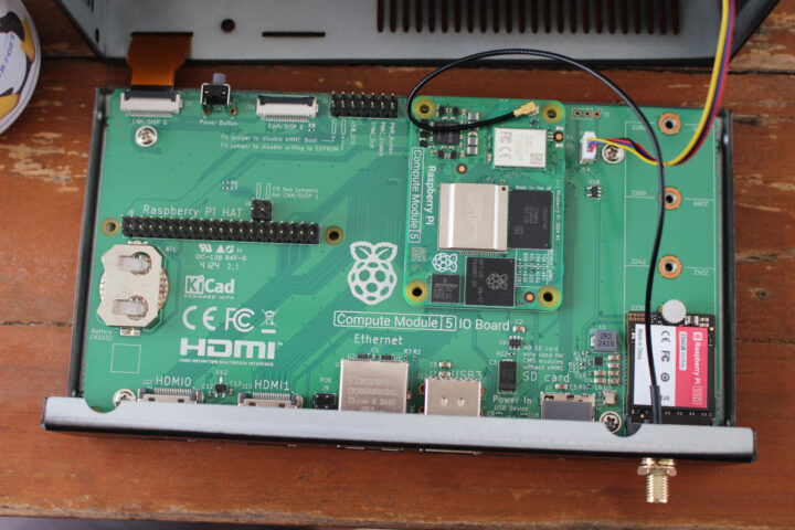 Raspberry Pi Development Kit for CM5 assembly