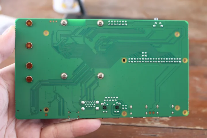 Raspberry Pi CM5 IO Board heatsink installation