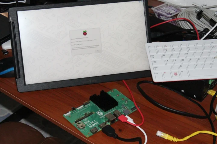 Raspberry Pi OS CM5 eMMC flash