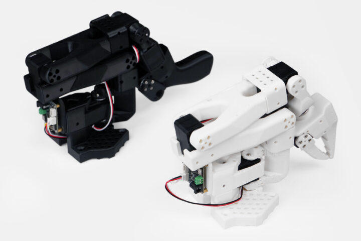 SO-ARM100 AI robotic arm kit