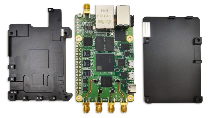 SignalSDR Pro PCB and enclosure