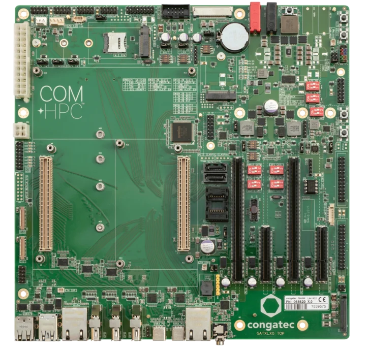 COM-HPC Client carrier board