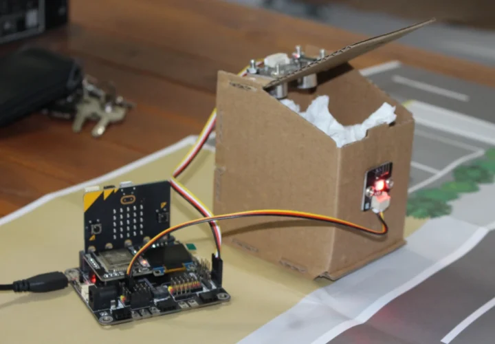 Garbage disposal demo SMARTHON Smart City Kit