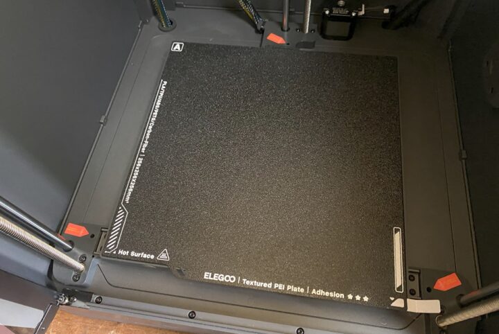 ELEGOO Centauri Carbon heated bed