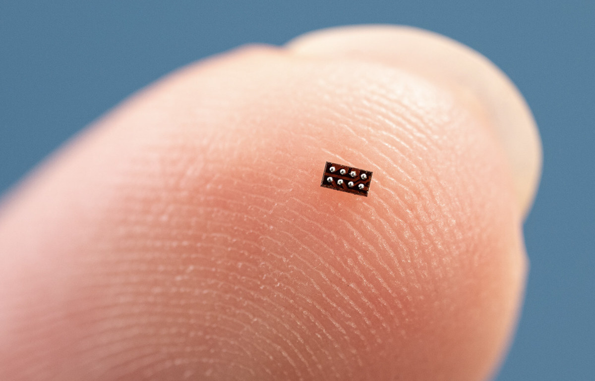 TI World's smallest microcontroller